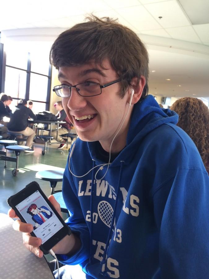 Senior Eric Uhl is all smiles as he listens to Gerard Way’s Hesitant Alien during cafeteria study hall. 