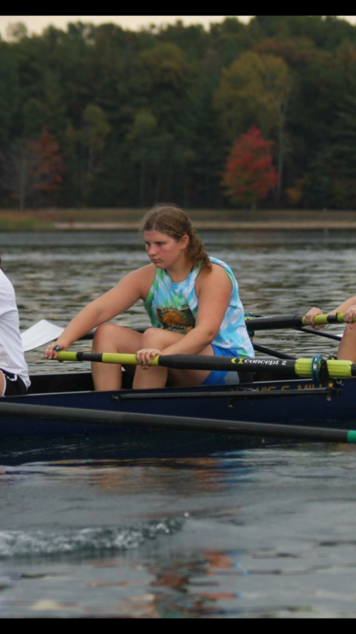 Senior+rower++Gabby+Bagdonas+recently+signed+on+to+become+a+member+of+the+Division+1+crew+team+at+Rutgers+University+in+New+Jersey.