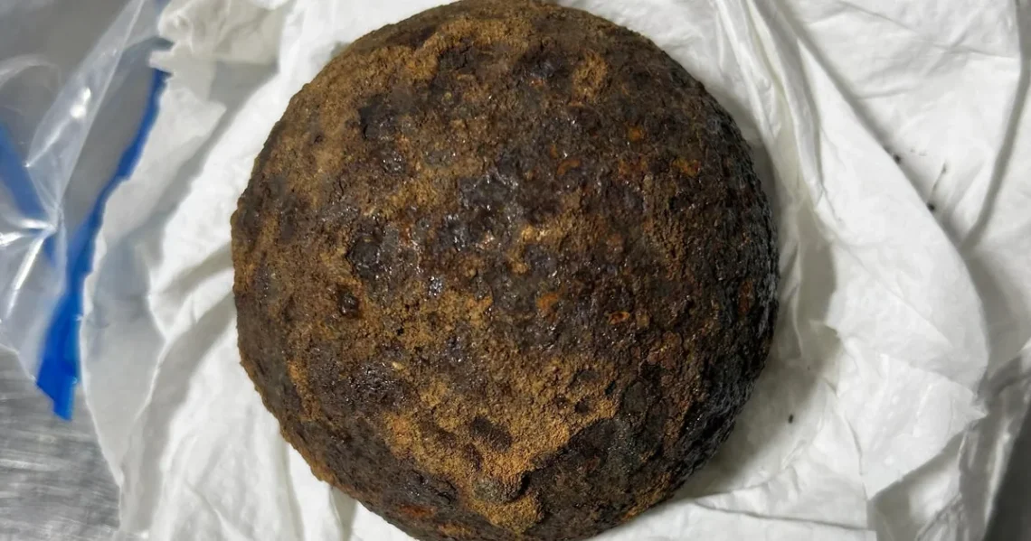 A TSA screening checkpoint where officers found Civil War-era cannonballs in a suitcase